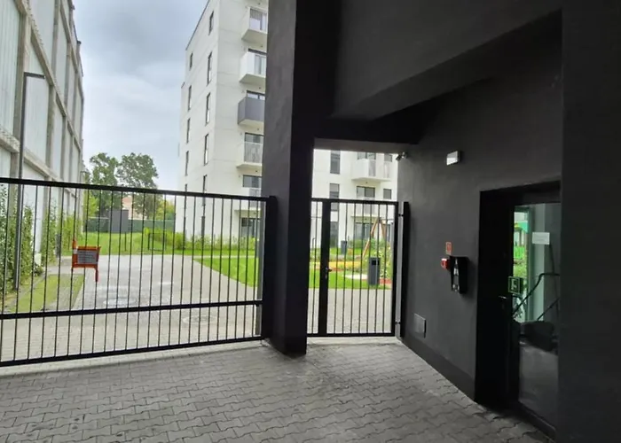 Osiedle Neonowe * צ'סטוצ'ובה